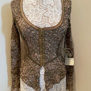 New Ann Ferriday Lace Top
